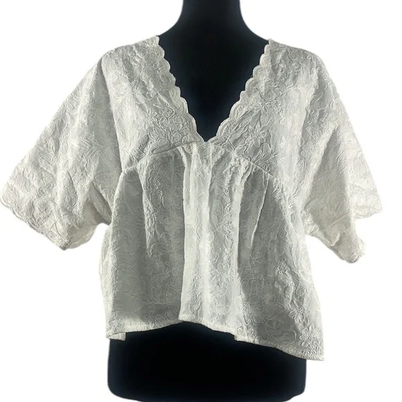 Anthropologie white floral stitched V neck flowy top, tie back, Medium,NWT - Picture 1 of 11